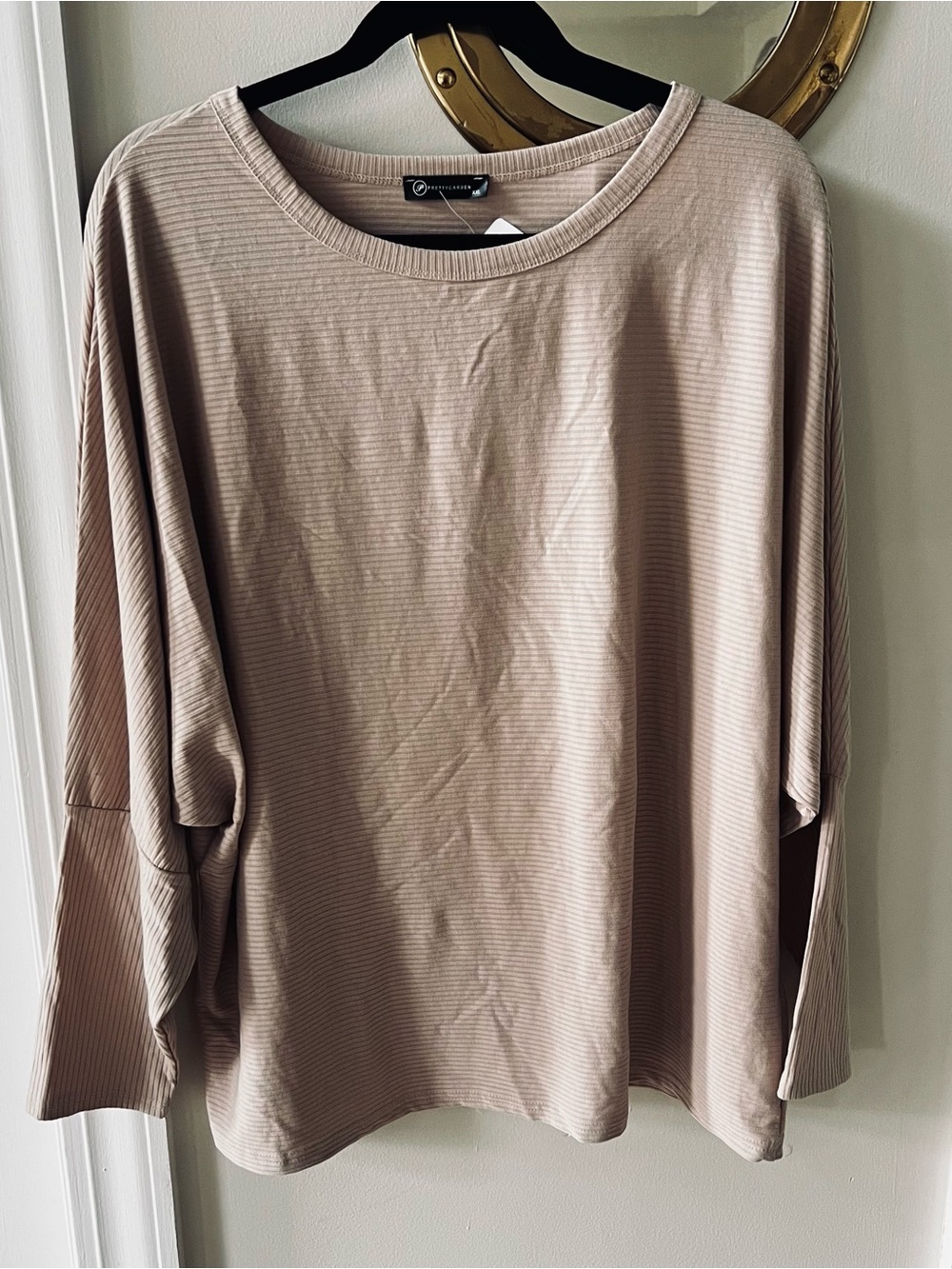 Pretty Garden Oversized Long-Sleeve Batwing Tunic Taupe Ribbed Top Sz XXL